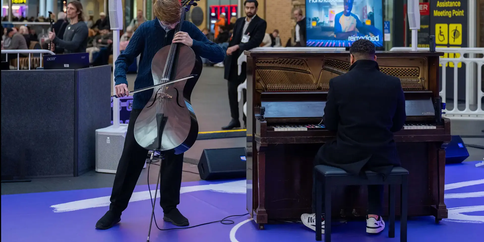 ROLI campaign installation by Undercover Arts
